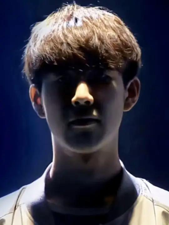 OG 从 Virtus.pro 租借 FL4MUS;