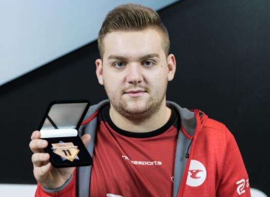 ClearLove ：我们菜的话就要多练 让他们早点回来训练